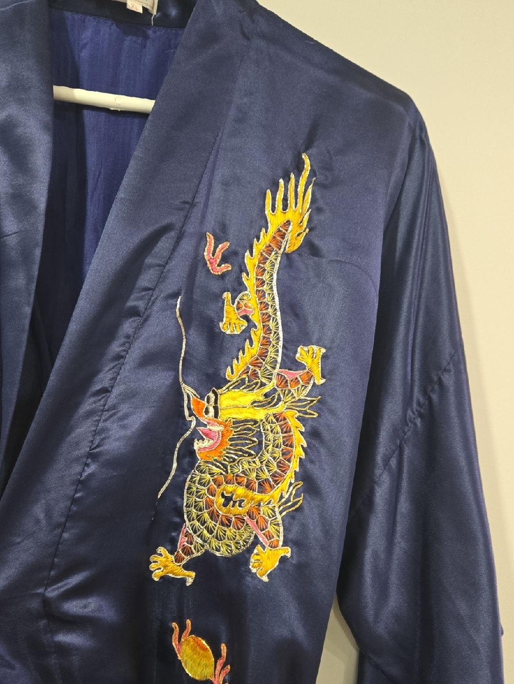 Vintage 80's Chinese Silk Embrodiered Robe - Picture 5 of 14